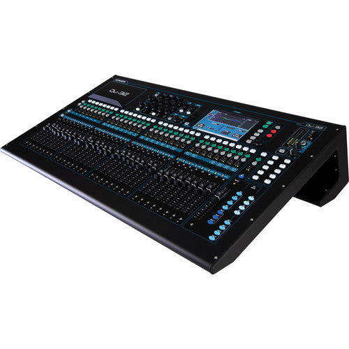 ALLEN & HEATH QU-32 Mezclador digital de 32 entradas y 24 salidas, Pantalla táctil de 7", 25 faders motorizados, Interfaz de grabación USB 32x32,4 motores de efectos integrados, Aplicación para iPad para mezclas inalámbricas