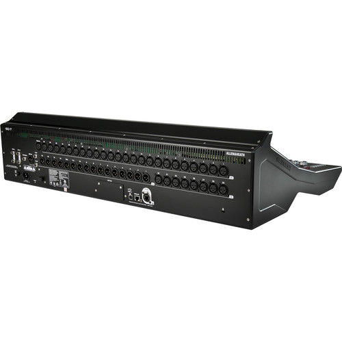 ALLEN & HEATH SQ-7 Mezclador digital de 32 Entradas Mono (XLR) expandibles a 48 entradas • 16 Salidas en XLR (asignables), Pantalla táctil capacitiva de 7" Interfaz de audio USB 32 x 32