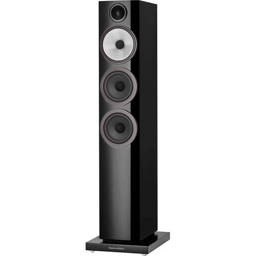 B&W 704 S3 El altavoz más delgado de B&W y es ideal para salas grandes y cines en casa. Potencia de amplificador recomendada 30 a 150 W de potencia en 8 Ω, Tweeter de carbono desacoplado, 2 woofers de perfil aerodinámico de 5"