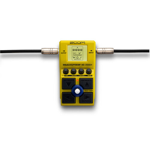 ZOOM MS-200D+ Pedal de distorsión para gutarra, Más de 200 unidades y distorsiones, Pantalla LCD con cambio de color, Más de 200 parches personalizados, Cuatro perillas de control