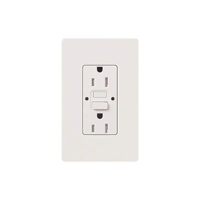 TOMACORRIENTE 15 AMP