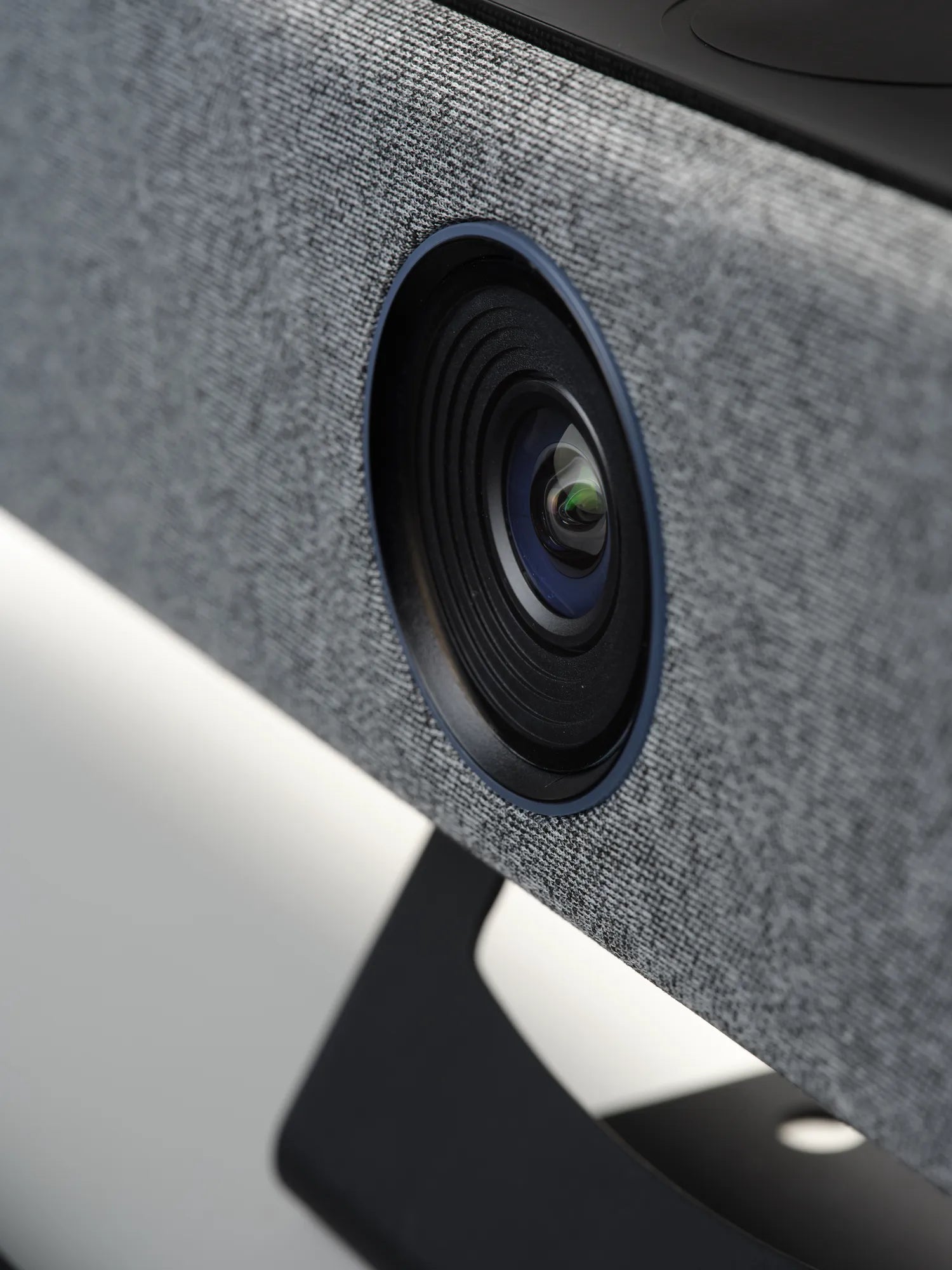 BARCO ClickShare Pro Bar Barra de vídeo para conferencias inalámbricas, Audio estéreo nítido y de alta calidad Cámara 4K avanzada impulsada por IA, con 2 botones