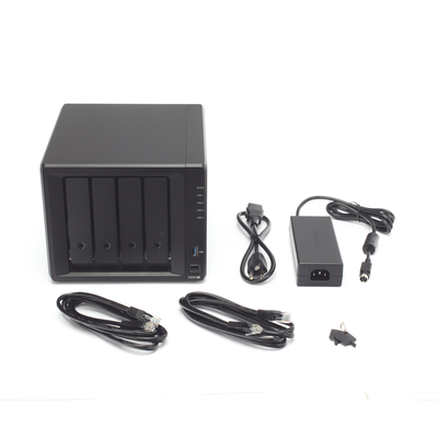 Servidor NAS de 4 Bahías (Expandible a 9 Bahías) / Hasta 162 TB / Servicio Nube Gratis (P2P) / Administración Remota y Respaldo Programado