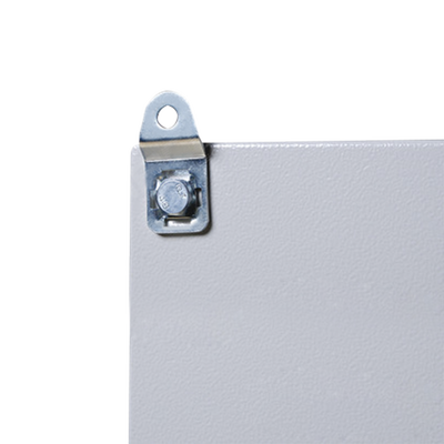 Juego de 4 Pestañas Metálicas para Fijación a Pared de Gabinetes Línea PST. Incluye tornillo y tuerca.