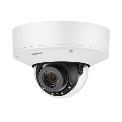 Cámara IP Tipo Domo Antivandálico 6MP / Lente Motorizado 2.8 - 8.4mm / IR 40M / WDR 120db / H.265 & WiseStream