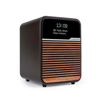 RUARK  R1 Deluxe Radio Hi-Fi Bluetooth,  Receptor de audio Bluetooth • Receptor FM antena de alta ganancia, Pantalla OLED, Amplificador de alta fidelidad y altavoz de rango extendido • USB para reproducción de música y carga de dispositivos