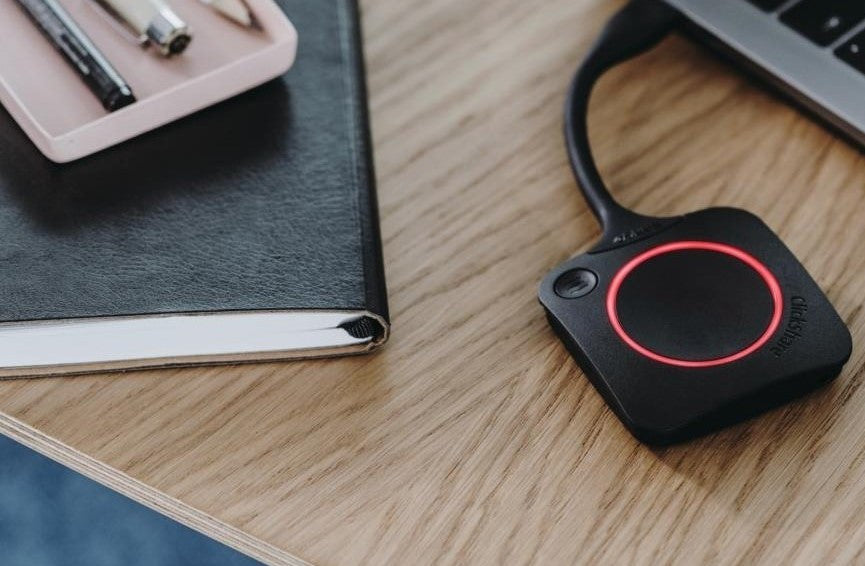 Barco Clickshare CX-30 Colaboración inalámbrica Salas medianas Máximo 2 presentador Incluye base, fuente de alimentación y 2 botones de conferencia