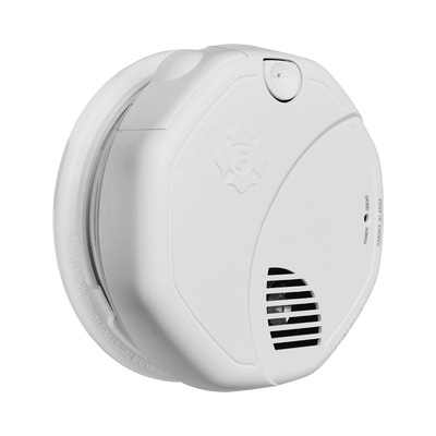 Alarma de Humo con Interconexión Inalámbrica / Advertencia de Voz con Ubicación / Sensor Fotoeléctrico / Baterías AA Reemplazables / 85 dB a 10 pies / Rango de Temperatura 4.4°C a 37.8°C / Cumple UL217