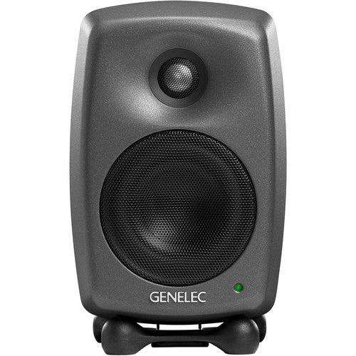 GENELEC 8330APM: Monitor de estudio activo SAM™ (5", 100W). DSP, AutoCal™ y DCW™ garantizan precisión profesional y adaptación a cualquier sala. Monitoreo inteligente superior para mezcla, masterización y postproducción. Incluye entrada AES/EBU. 1 pieza