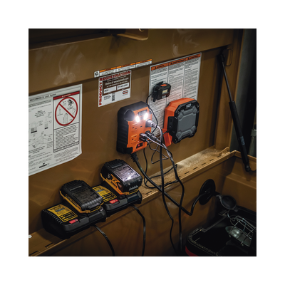 Multicontacto Powerbox 1, con 4 Salidas 120 Vca, 2 USB-A / 1 USB-C, Luces LED Integradas y Soporte Magnético