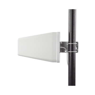 Antena Direccional de Banda Ancha de Alto Desempeño, 698-960 MHz / 1695-2700 MHz, conector N hembra. 50 Ohm de impedancia.