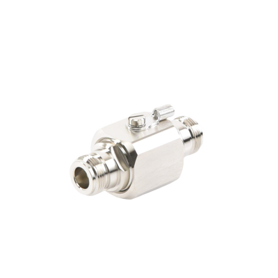 Protector contra descargas eléctricas. Cubre los rangos de frecuencia de los amplificadores de Señal Celular. 50 Ohm. Conectores N.