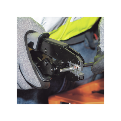 Juego de Herramientas de Conexión Fotovoltaica (Solar), 6 Piezas: Estuche, 2 Llaves Aisladas MC4, Cortador 1/0 AWG Al, Pelacables 6-12 AWG Sólido y 8-14 AWG Trenzado, Ponchadora MC4T 10-14 AWG