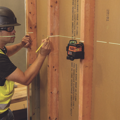 Nivel Láser de 3 Planos de Color Verde, de 360º y 30.5 m. de alcance, Compacto con Base Magnética y para Tripoide