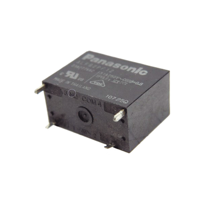 Relevador de 4 pines para tarjetas impresas Through-Hole de 12 Vcc, 31 Amp.