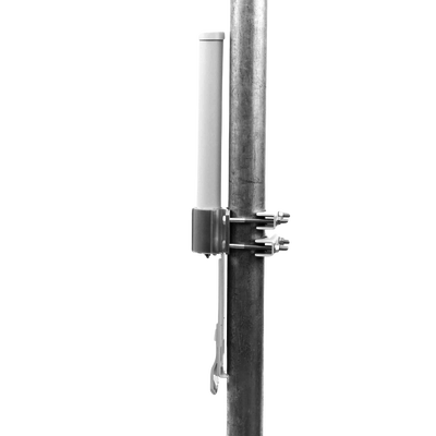 Antena omnidireccional, potente cobertura de 360°, doble polaridad MIMO 2x2, frecuencia 5 GHz (5.45-5.85 GHz) de 10 dBi