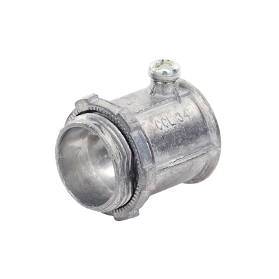 Conector de 3/4" para Tubo Pared Delgada con Tornillos Opresores.
