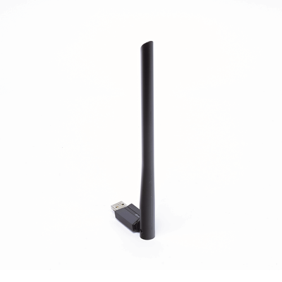 Adaptador  USB inalámbrico doble banda AC 600 Mbps, antena de alta ganancia.