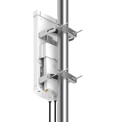 Antena sectorial  de 90 grados, 18 dBi, 5.9-7.1 GHz, MU-MIMO 4x4, incluye kit de montaje para EPMP4600