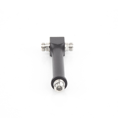 Divisor de Potencia de Dos Vías/ Splitter para distribuir la señal hacia dos antenas/  800-2500 MHz