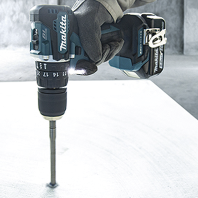 Rotomartillo/Taladro Inalámbrico SIN CARBONES, Broquero de 1/2", 1,700 RPM, 18V, Torque: 42 N.m C/2 Bat. (1.5Ah) y Cargador.