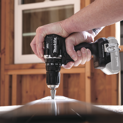 Rotomartillo/Taladro Inalámbrico SIN CARBONES, Broquero de 1/2", 1,700 RPM, 18VâŽ“, Torque: 40 N.m C/2 Bat. (1.5Ah) y Cargador.