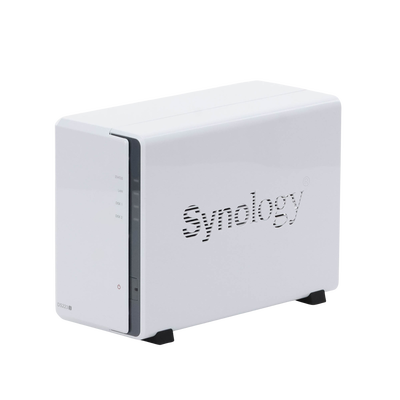NAS DiskStation DS223j | 2 Bahías | CPU Realtek RTD1619B 1.7 GHz | 1 GB DDR4 | Puerto 1GbE RJ-45 | USB 3.2 Gen 1 | Compatible con HDD y SSD | Synology DSM | RAID 0, 1, JBOD | SMB, AFP, NFS, FTP | Vigilancia IP