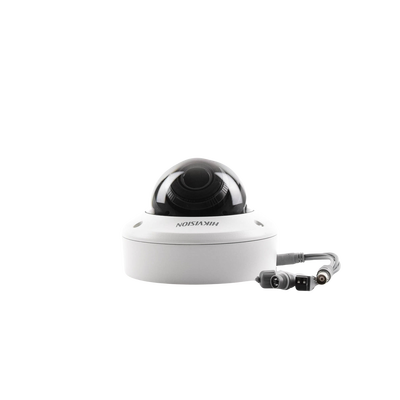 Domo TURBOHD 5 Megapixel / Lente Motorizado 2.7 - 13.5 mm / IR EXIR 40 mts / TVI-AHD-CVI-CVBS / IK10 / IP67 / dWDR / 12 Vcc / 24 VCA