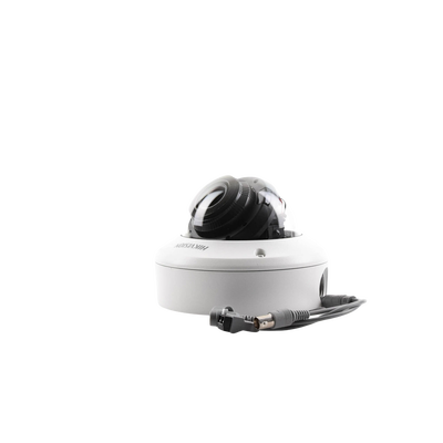Domo TURBOHD 5 Megapixel / Lente Motorizado 2.7 - 13.5 mm / IR EXIR 40 mts / TVI-AHD-CVI-CVBS / IK10 / IP67 / dWDR / 12 Vcc / 24 VCA