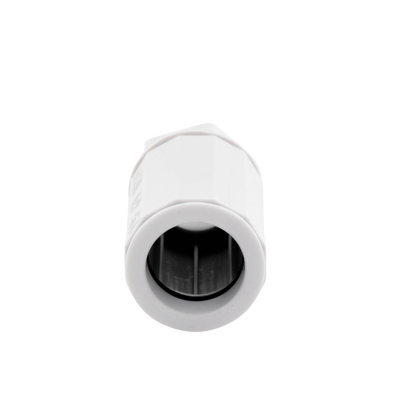 Conector de tubería rígida a caja (Racor), PVC Auto-extinguible, de 20 mm