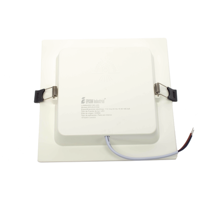 Spot Cuadrado Empotrable / 17.5 x 17.5 cm / Luz Fría / 110 V / 15 W / 1200 lúmenes / 25000 hrs / Ángulo de apertura 120° / IP20