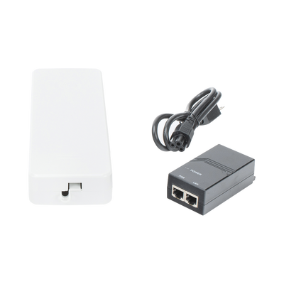 Suscriptor ePMP Force 130 MIMO 2x2 / 28 dBm de potencia / Mejor desempeño en zonas altamente ruidosas / 5150-5970 MHz / Distancia de 3 km en PTMP / Antena integrada de 14 dBi (C050900C505A)