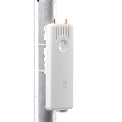 Punto de acceso y suscriptor FORCE300CSM / Alta potencia / Desempeño mejorado para ambientes ruidosos / 4.9 – 6.1 GHz / +500 Mbps / Hasta 12 CPEs (C050910C121A)
