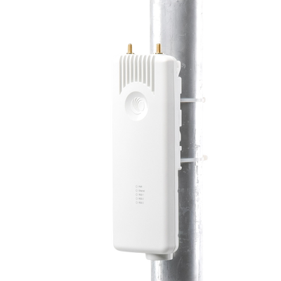 Punto de acceso y suscriptor FORCE300CSM / Alta potencia / Desempeño mejorado para ambientes ruidosos / 4.9 – 6.1 GHz / +500 Mbps / Hasta 12 CPEs (C050910C121A)