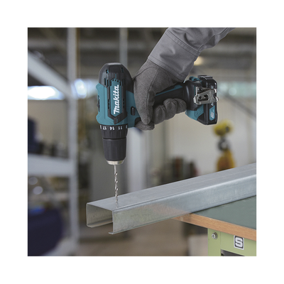 Taladro Combinado de 12Vcc, con tecnología CXT, (Incluye 2 Baterías y Cargador Rápido, Maletín plástico).