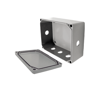 Caja de Unión de Aluminio con 6 salidas de 7/8" / Orificios 1 Izq - 1 Der - 4 en la parte inferior.