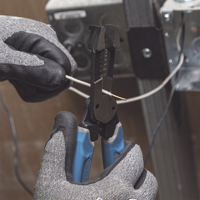 Pelacables con Corte por Cizalla para Cable Sólido 8-18 y Cable Trenzado 10-20 AWG.