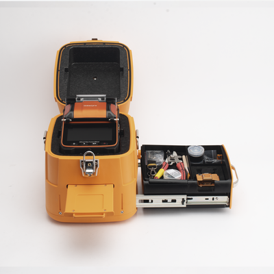 Fusionadora de Fibra Óptica MultiModo y MonoModo / 6 motores / Alineación por Núcleo / OPM + VFL / Capacitación Remota Gratuita