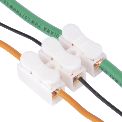 Conector tipo PUSH de 3 Contactos / Para una Conexión Rápida / Puentes de Cables