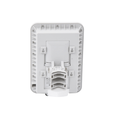 Access Point WiFi Industrial cnPilot e502 de alta capacidad para exterior, IP67, doble banda, antena de 30° y puerto PoE secundario (PL-E500USCA-RW)