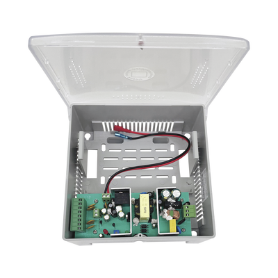 Fuente de Alimentación con Gabinete de 4 Salidas de 11 - 15 Vcc / 5 Amper /  Soporta Batería de Respaldo / Voltaje de Entrada: 96 - 264 Vca / Soporta Protección contra Sobrecorriente de Salida, Protección contra Cortocircuito /