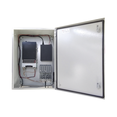 Gabinete de Acero IP66 Uso en Intemperie (500 x 700 x 250 mm) con Placa Trasera Interior Metálica y Compuerta Inferior Atornillable (Incluye Chapa y Llave T).