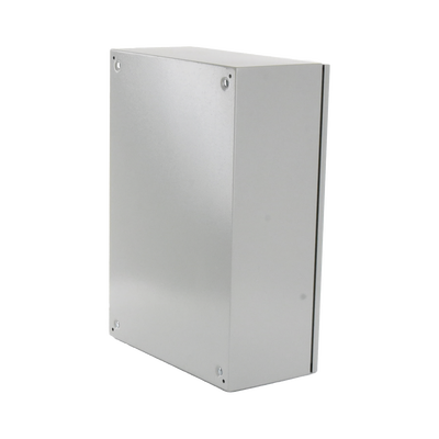 Gabinete Ventilado de Acero IP55 Uso en Exterior (500 x 700 x 250 mm) con Placa Trasera Interior Metálica y Compuerta Inferior Atornillable. Incluye Ventilador, Ventilas, filtros, Chapas y Llave T.