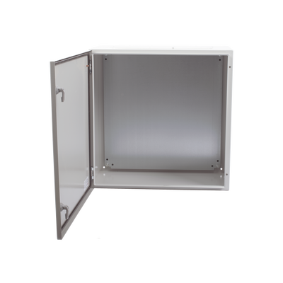 Gabinete de Acero IP66 Uso en Intemperie (600 x 600 x 300 mm) con Placa Trasera Interior Metálica y Compuerta Inferior Atornillable (Incluye Chapa y Llave T).