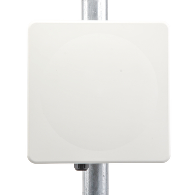 PTP-550  Hasta 1.36 GBps / 4910 - 6200 MHz / 802.11 AC Wave 2  MU-MIMO 4: 4x4 / BackHaul con Antena Integrada (Alta ganancia 23 dBi)   (C050055H016A)