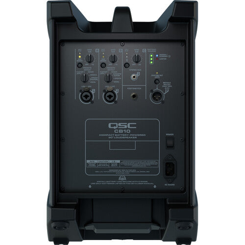 Panel trasero del altavoz QSC CB10 con mezclador de 3 canales, entradas XLR y pantalla de estado