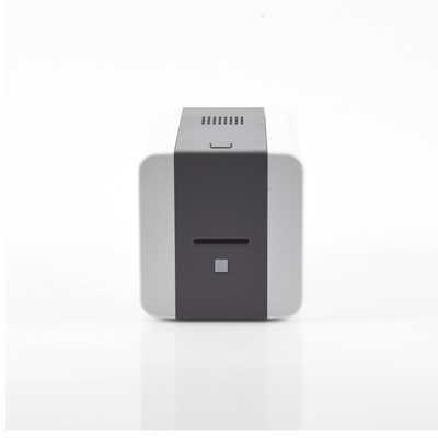 Impresora de Tarjetas Semi- automática SMART21 / Ingreso de Tarjetas Manual/Incluye Ribbon, Software y 100 Tarjetas PVC