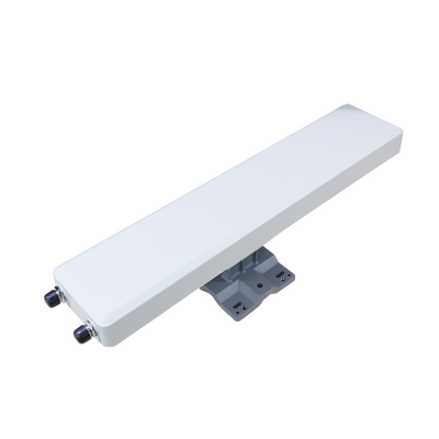 Antena Sectorial de 70° de Apertura en 2.4 GHz de 14 dBi, Conectores N-Hembra, Polaridad Cruzada