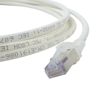 Patch Cord "Skinny" Cat6A Blindado S/FTP, 10ft, Diámetro Reducido 28 AWG, Color Blanco