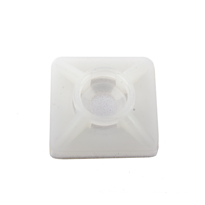 Base Autoadherible para Cinchos Práctica y Eficiente para la Organización y Fijación de Cables, Fabricada en Nylon Resistente y de Color Natural con una Medida de 19x19 mm, Paquete con 100 Piezas (4210-00001)
